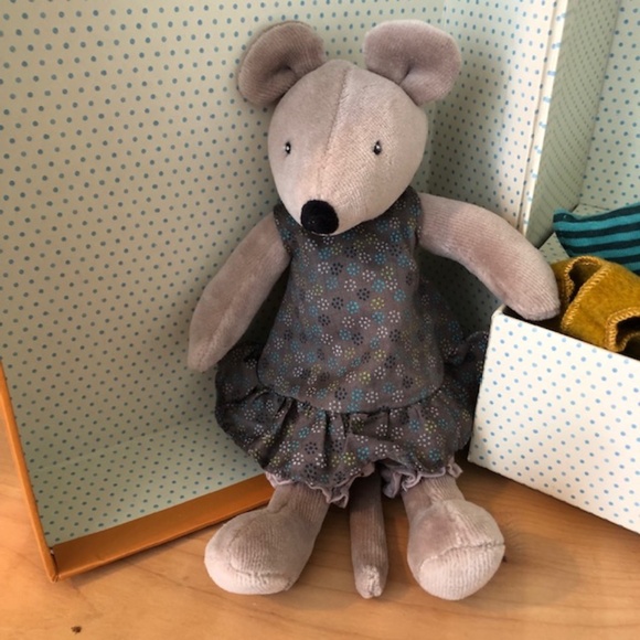 MOULIN ROTY Suitcase - Rabbit & Mouse Wardrobe - Picture 9 of 11